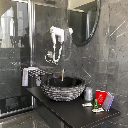 Alojamento de Acomodação e Pequeno-almoço Regina Margherita 4*