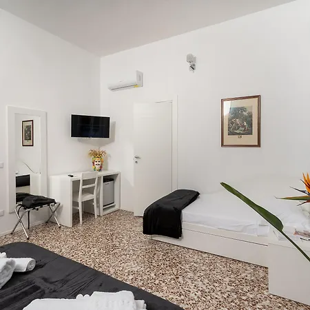 Regina Margherita Alojamento de Acomodação e Pequeno-almoço 4*