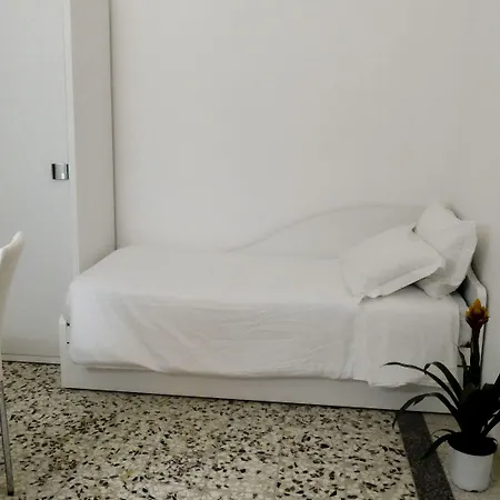 Alojamento de Acomodação e Pequeno-almoço Regina Margherita Syracuse