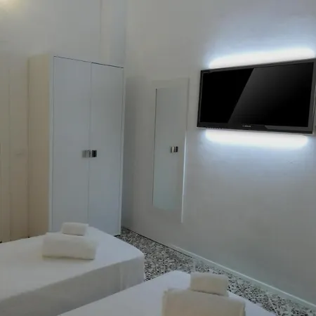 Alojamento de Acomodação e Pequeno-almoço Regina Margherita 4*